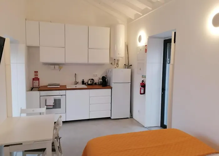 T0 Com Mezanino A Beira-mar Madalena (Azores)